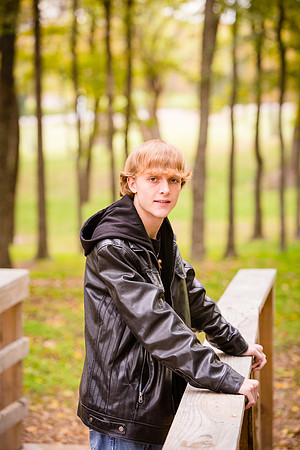 2013-11-9 - Joshua Wattier Senior Portraits (4)
