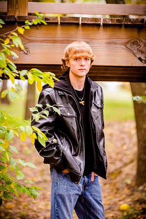 2013-11-9 - Joshua Wattier Senior Portraits (54)