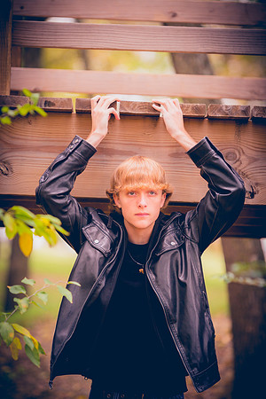 2013-11-9 - Joshua Wattier Senior Portraits (52)-3