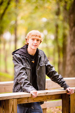 2013-11-9 - Joshua Wattier Senior Portraits (19)