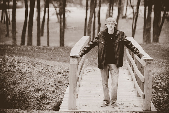 2013-11-9 - Joshua Wattier Senior Portraits (27)-2