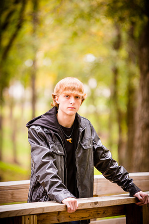 2013-11-9 - Joshua Wattier Senior Portraits (18)