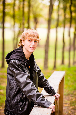 2013-11-9 - Joshua Wattier Senior Portraits (11)