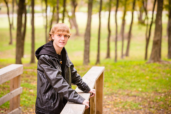 2013-11-9 - Joshua Wattier Senior Portraits (5)
